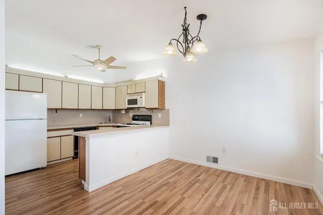 $339,000 | 89 Griggs Place, East Brunswick, NJ 08816