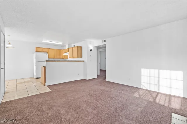 $1,000 | 2685 Jennydiane Drive, Unit B, Las Vegas, NV 89121