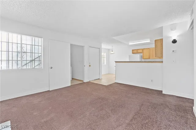 $1,000 | 2685 Jennydiane Drive, Unit B, Las Vegas, NV 89121