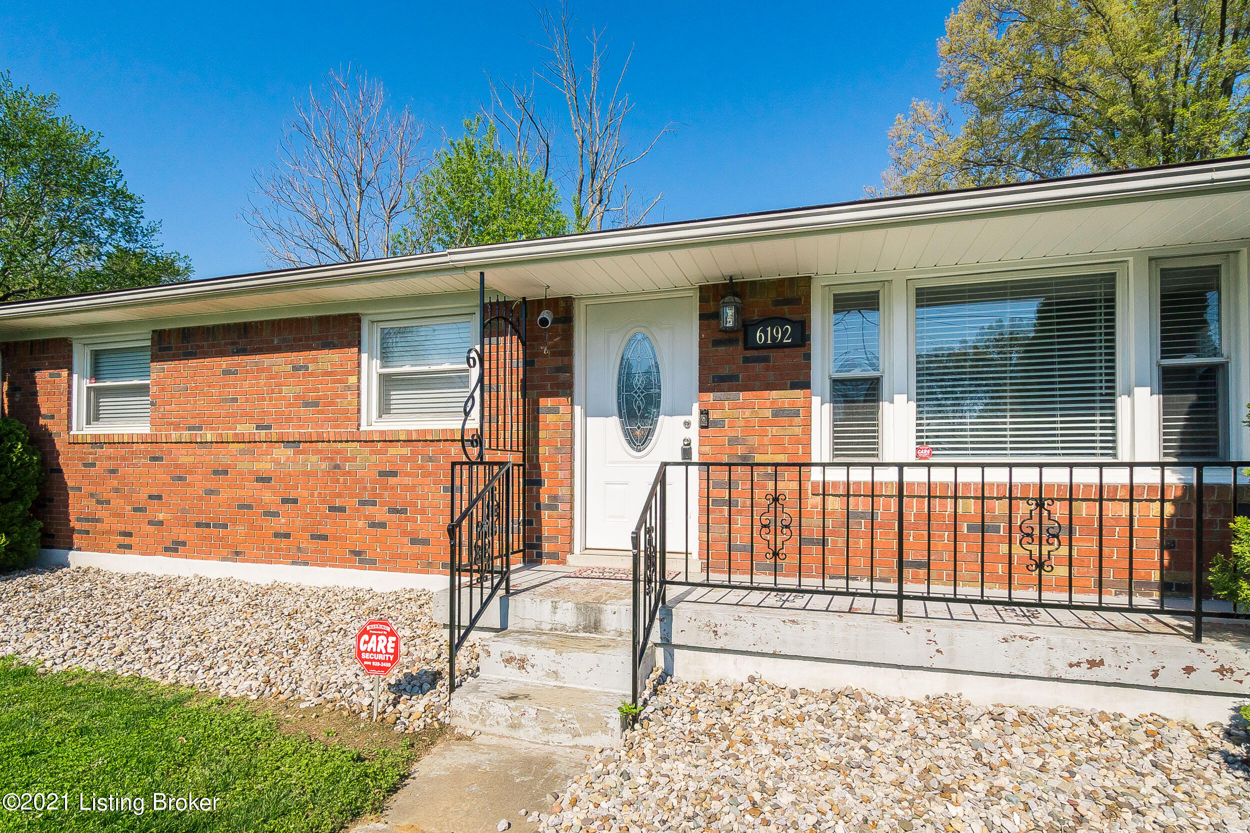 6192 Terry Road Louisville, KY 40258 - Photo 4 of 55 6192 Terry Rd-04