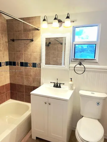 $3,700 | 1990 Northeast 183rd Street, North Miami Beach, FL 33179