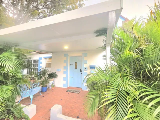 $3,700 | 1990 Northeast 183rd Street, North Miami Beach, FL 33179