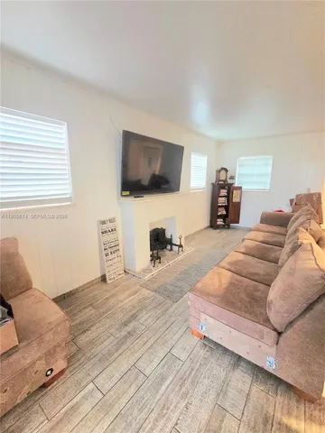 $3,700 | 1990 Northeast 183rd Street, North Miami Beach, FL 33179