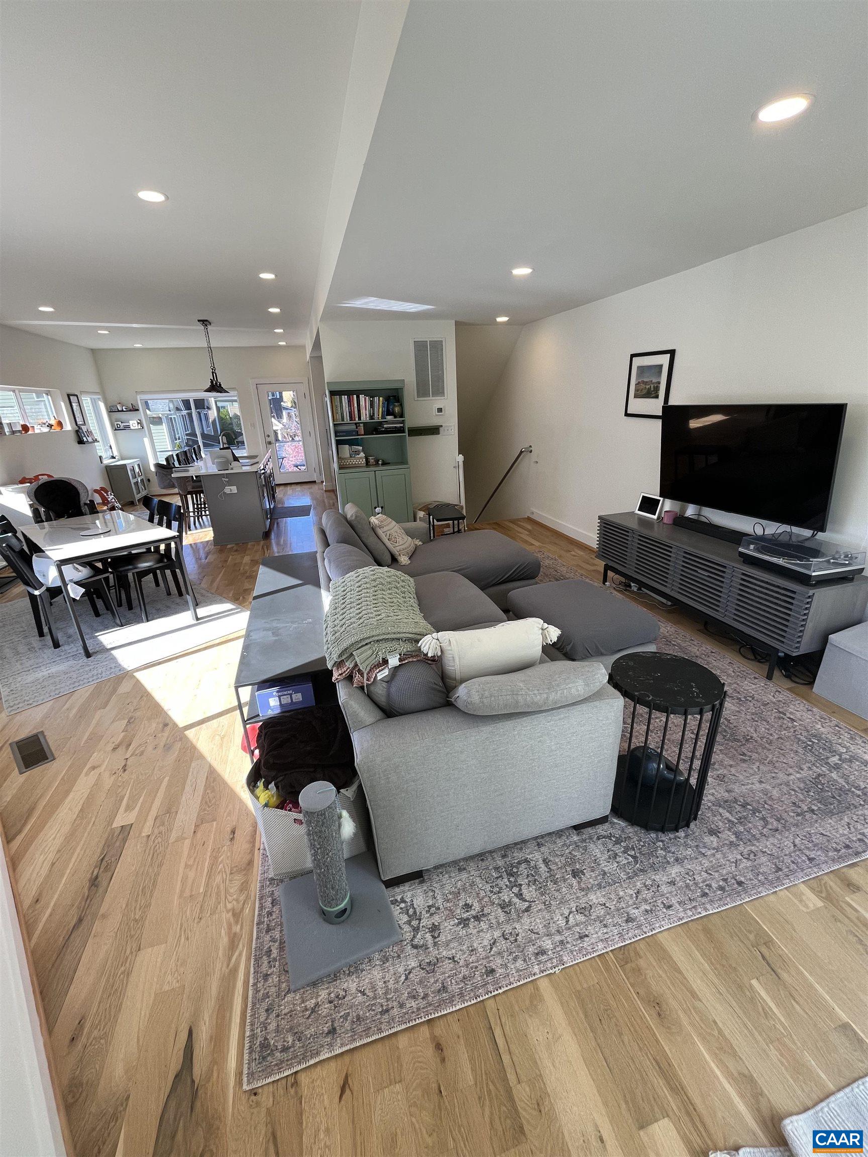 1624 Rialto Street Charlottesville, VA 22902 - Photo 8 of 29