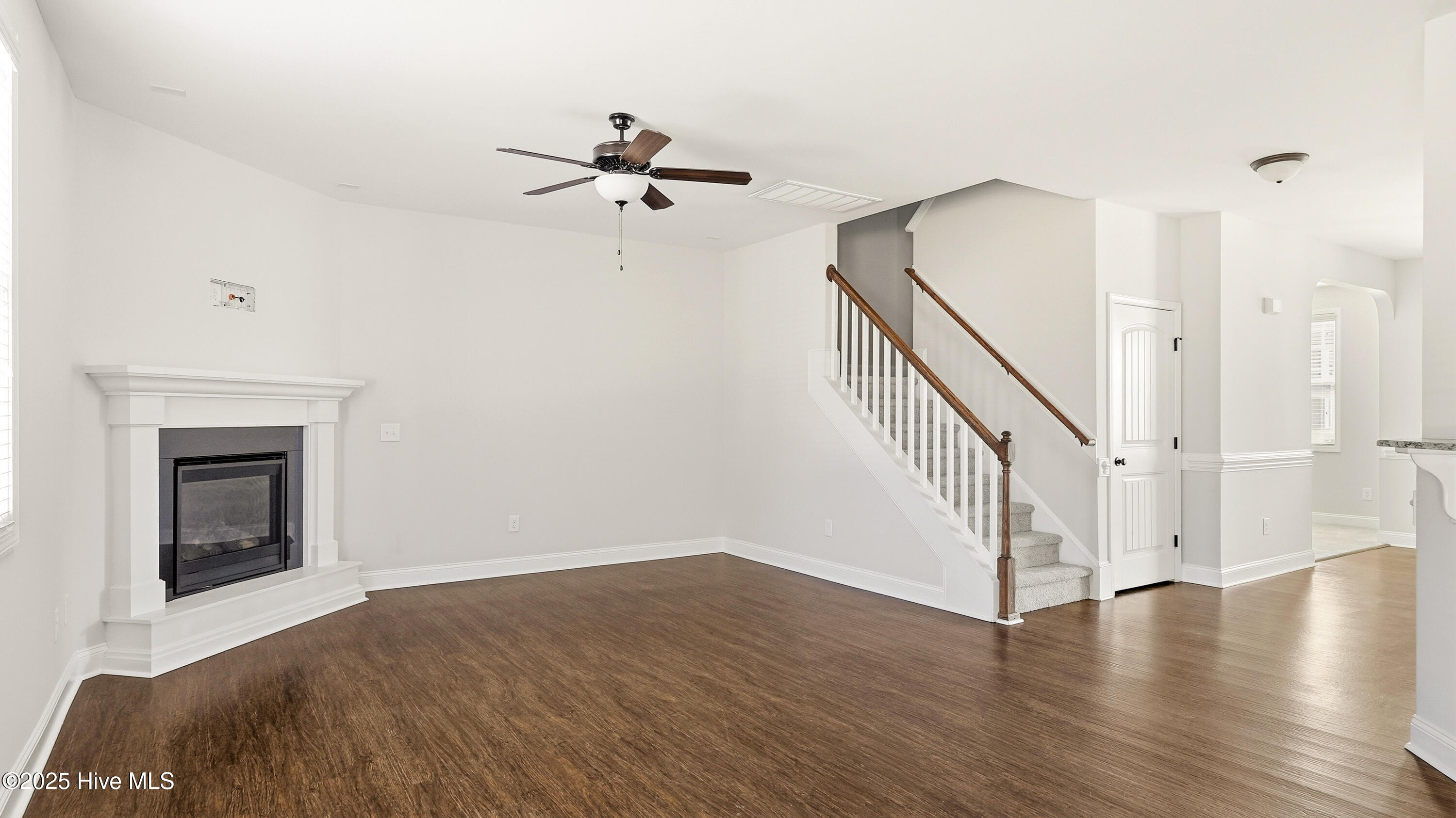 162 Union Church Road Carthage, NC 28327 - Photo 14 of 47 Living room