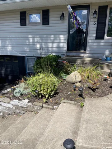 $244,900 | 5 West 4th Avenue, Johnstown, NY 12095