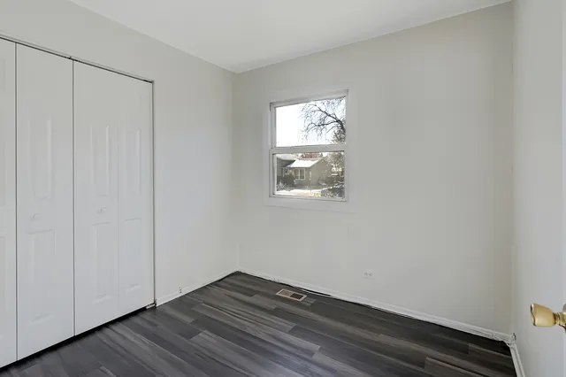 $169,000 | 3618 Peach Grove Lane, Hazel Crest, IL 60429