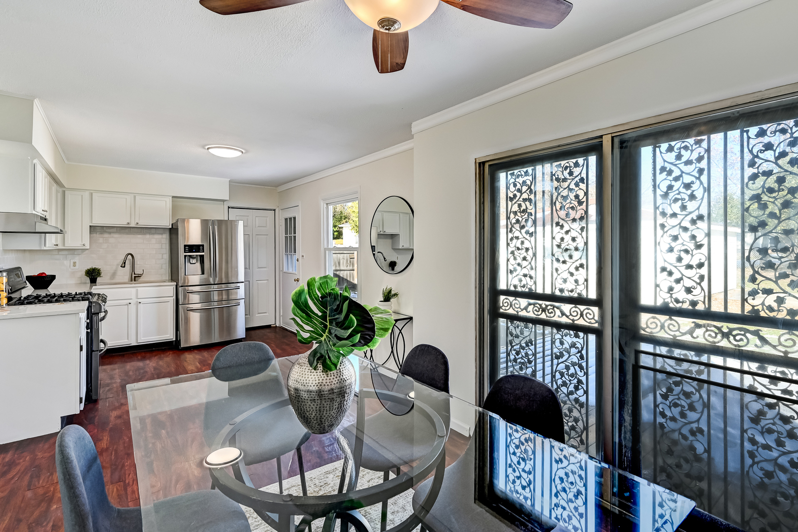3618 Peach Grove Lane Hazel Crest, IL 60429 - Photo 8 of 16 a living room with furniture and a large window