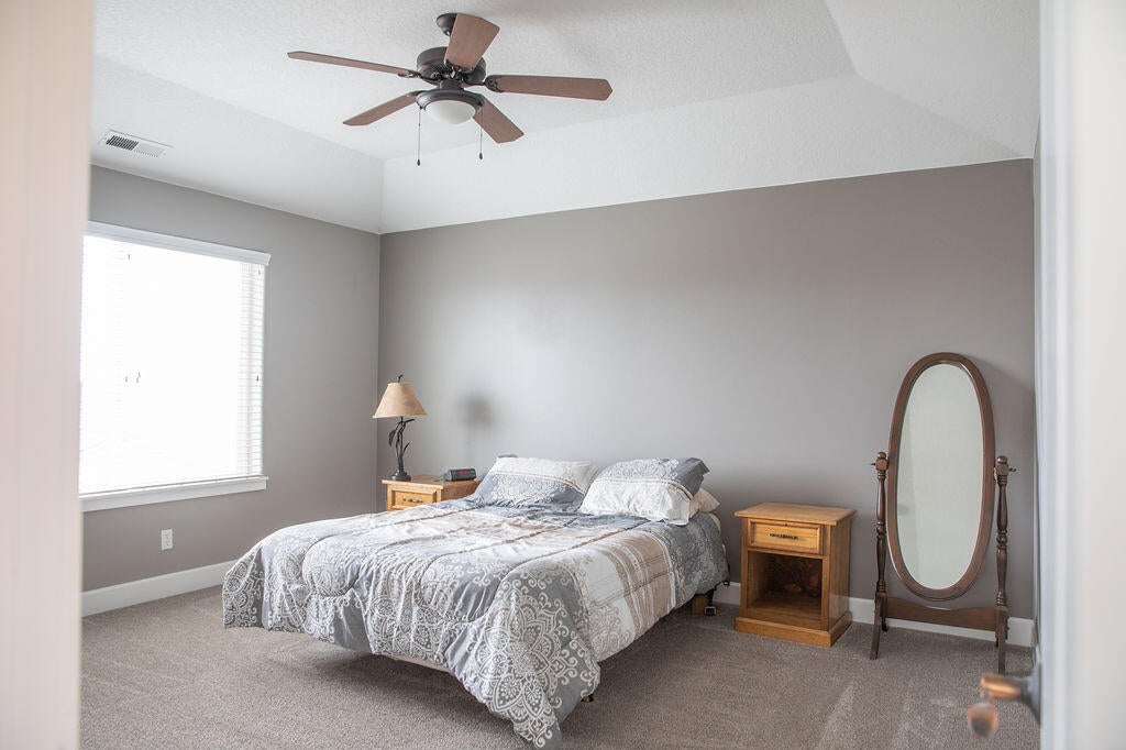 20733 Kilbourne Loop Bend, OR 97701 - Photo 19 of 29 main bedroom