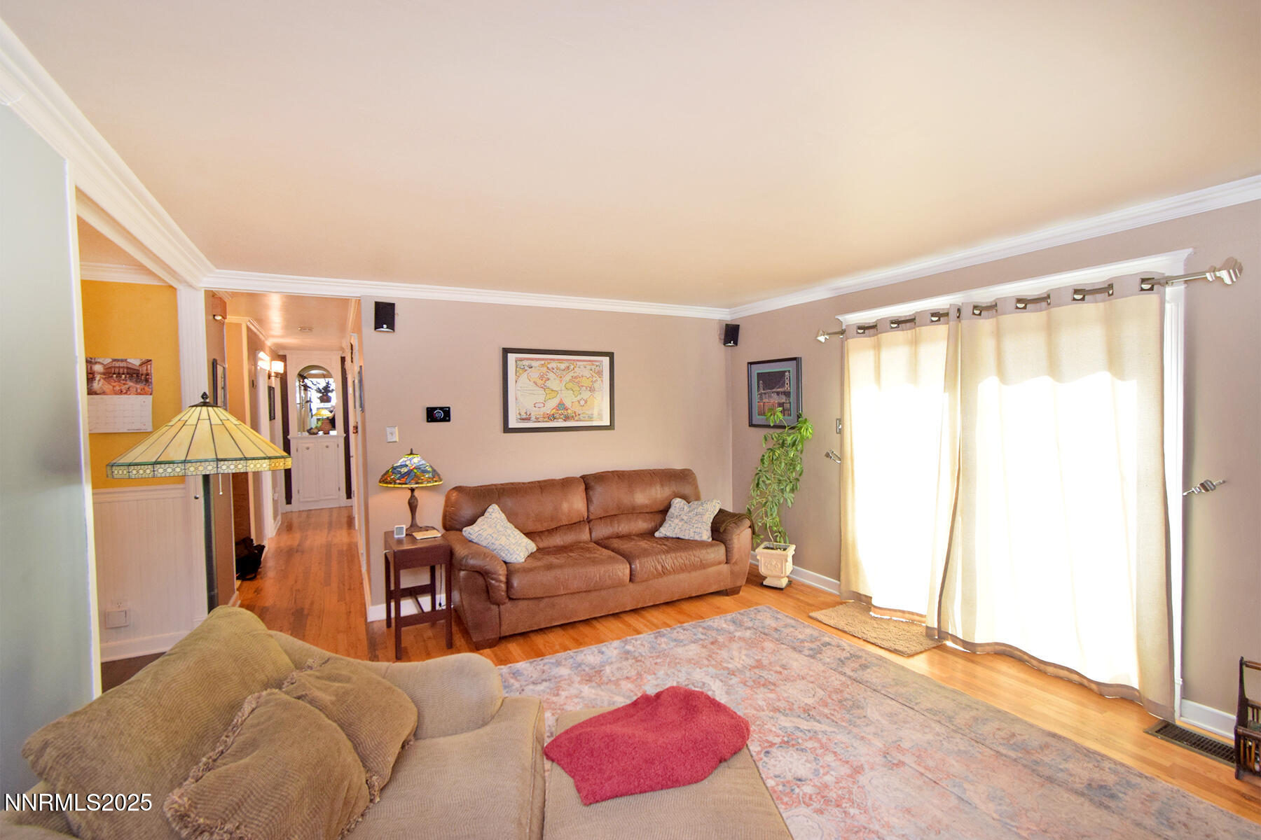 3050 Attridge Place Reno, NV 89503 - Photo 29 of 62 a living room with furniture and a window