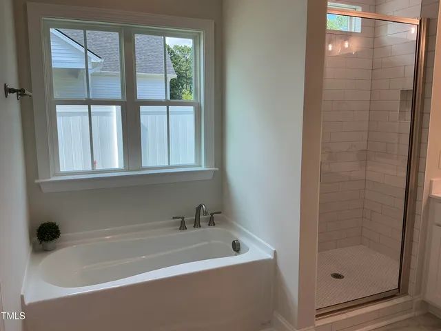 $379,900 | 1039 North Lincoln Street, Benson, NC 27504