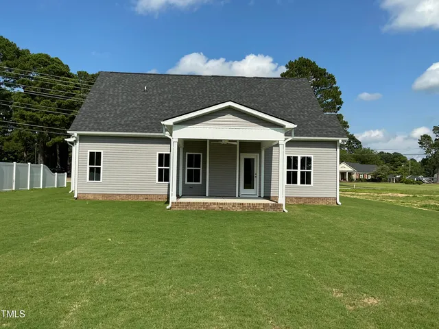 $379,900 | 1039 North Lincoln Street, Benson, NC 27504