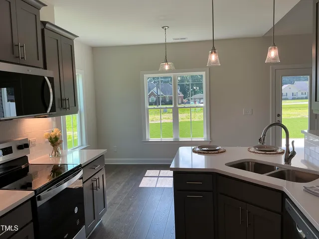 $379,900 | 1039 North Lincoln Street, Benson, NC 27504