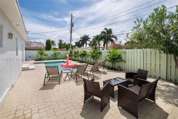 $6,500 | 210 Southeast 4th Street, Dania Beach, FL 33004