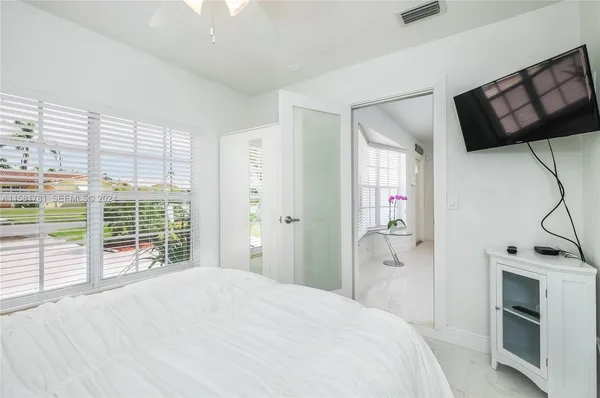 $6,500 | 210 Southeast 4th Street, Dania Beach, FL 33004