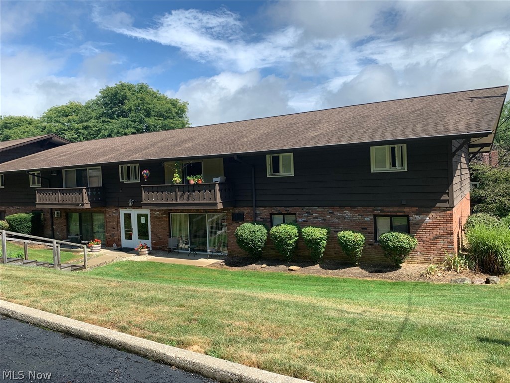 5721 Som Center Road, Unit 19 Solon, OH 44139 - Photo 1 of 1 Gallery Image 1