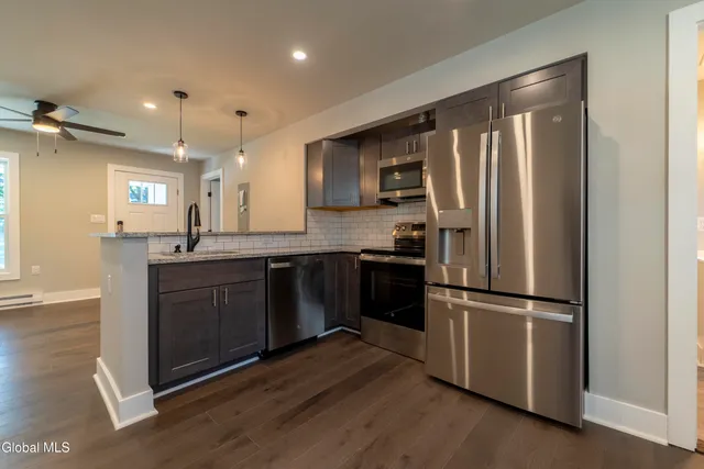 $2,550 | 103 East High Street, Unit 1, Ballston Spa, NY 12020