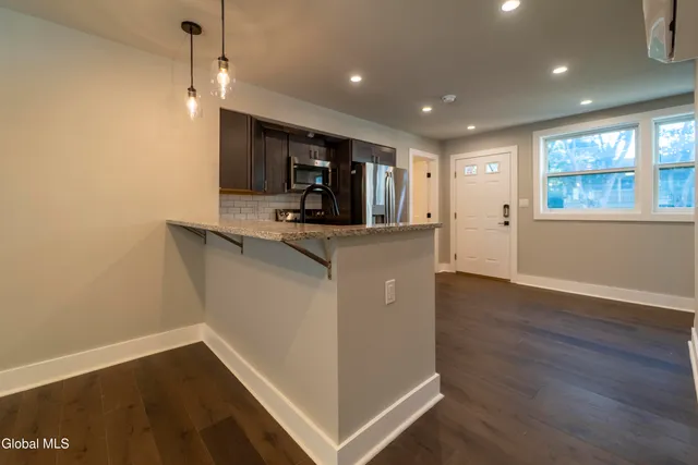 $2,750 | 103 East High Street, Unit 1, Ballston Spa, NY 12020