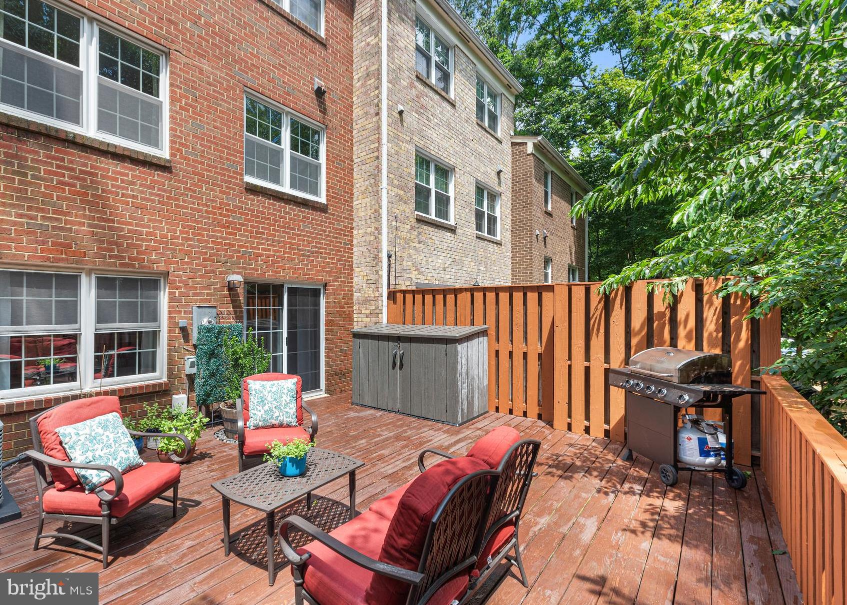 2225 Gunsmith Square Reston, VA 20191 - Photo 31 of 37 Lots of room to entertain