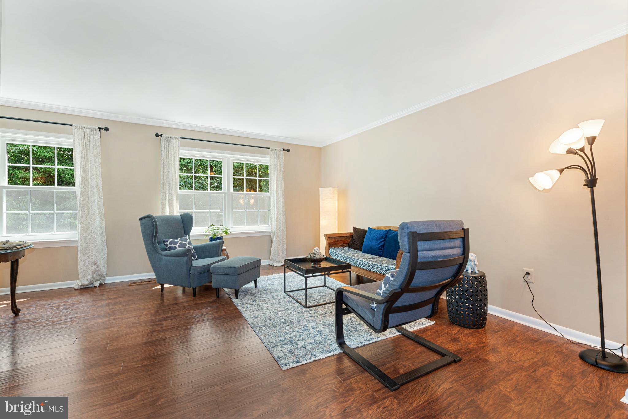 2225 Gunsmith Square Reston, VA 20191 - Photo 5 of 37 Upgraded Thompson Creek windows