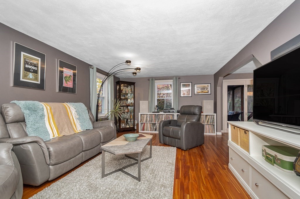 2 Sanford Road Chelmsford, MA 01824 - Photo 10 of 42 Gallery Image 10