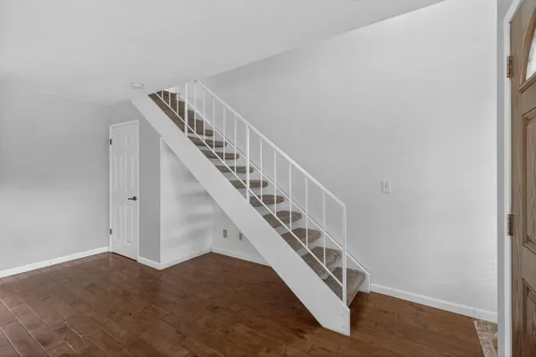 $320,000 | 2161 Cottage Way, Sacramento, CA 95825