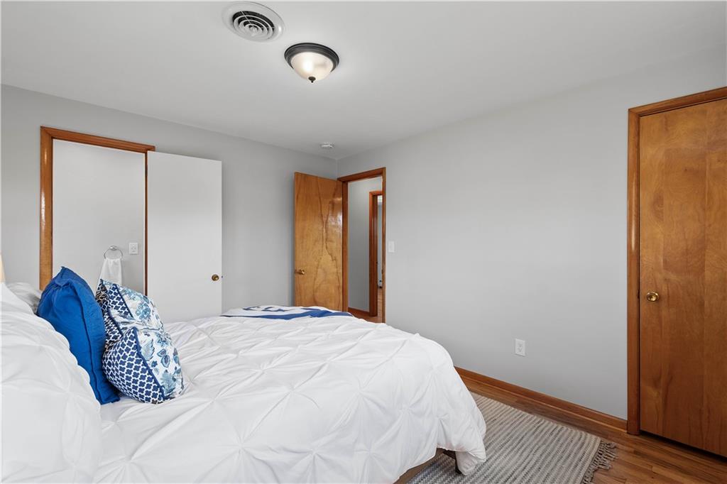 916 McGovern Road Houston, PA 15342 - Photo 26 of 44 Rest, relax and unwind in your private owners suite!