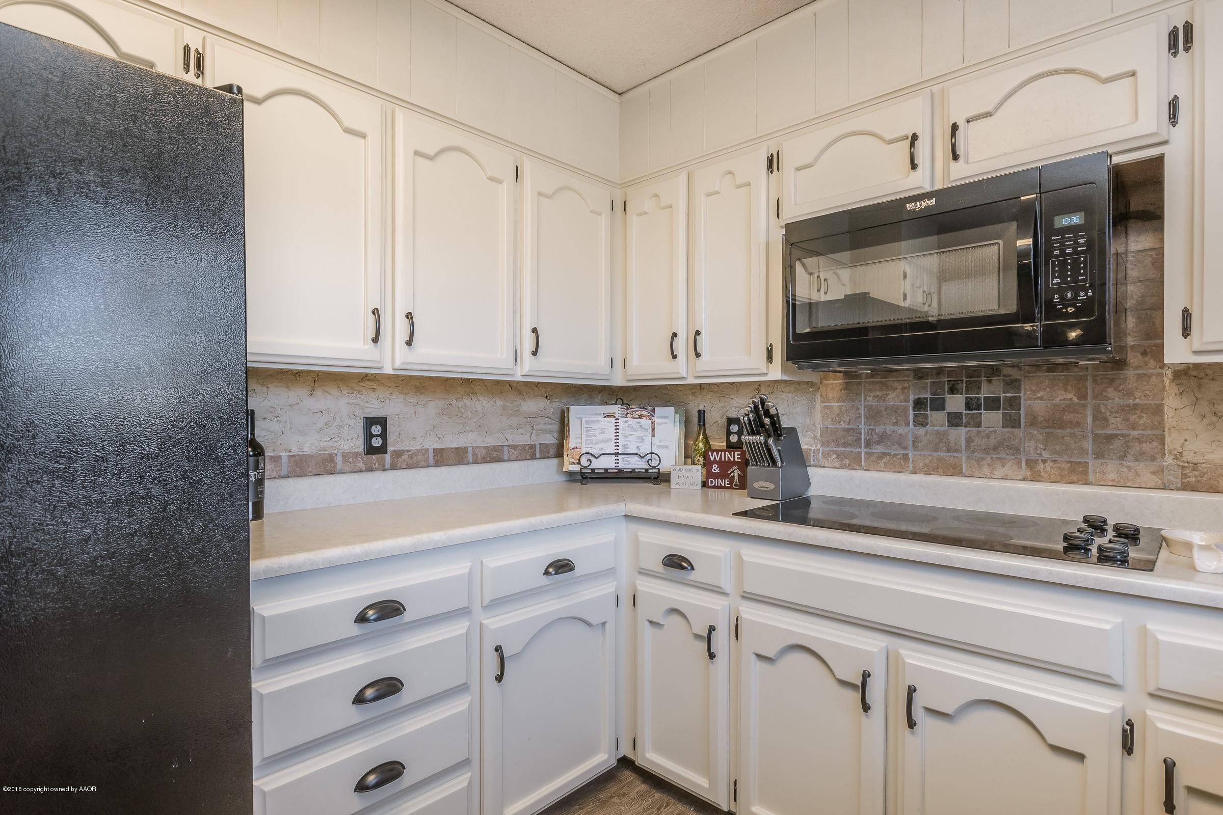 4417 Kingston Road Amarillo, TX 79109 - Photo 12 of 24 012_Kitchen-4