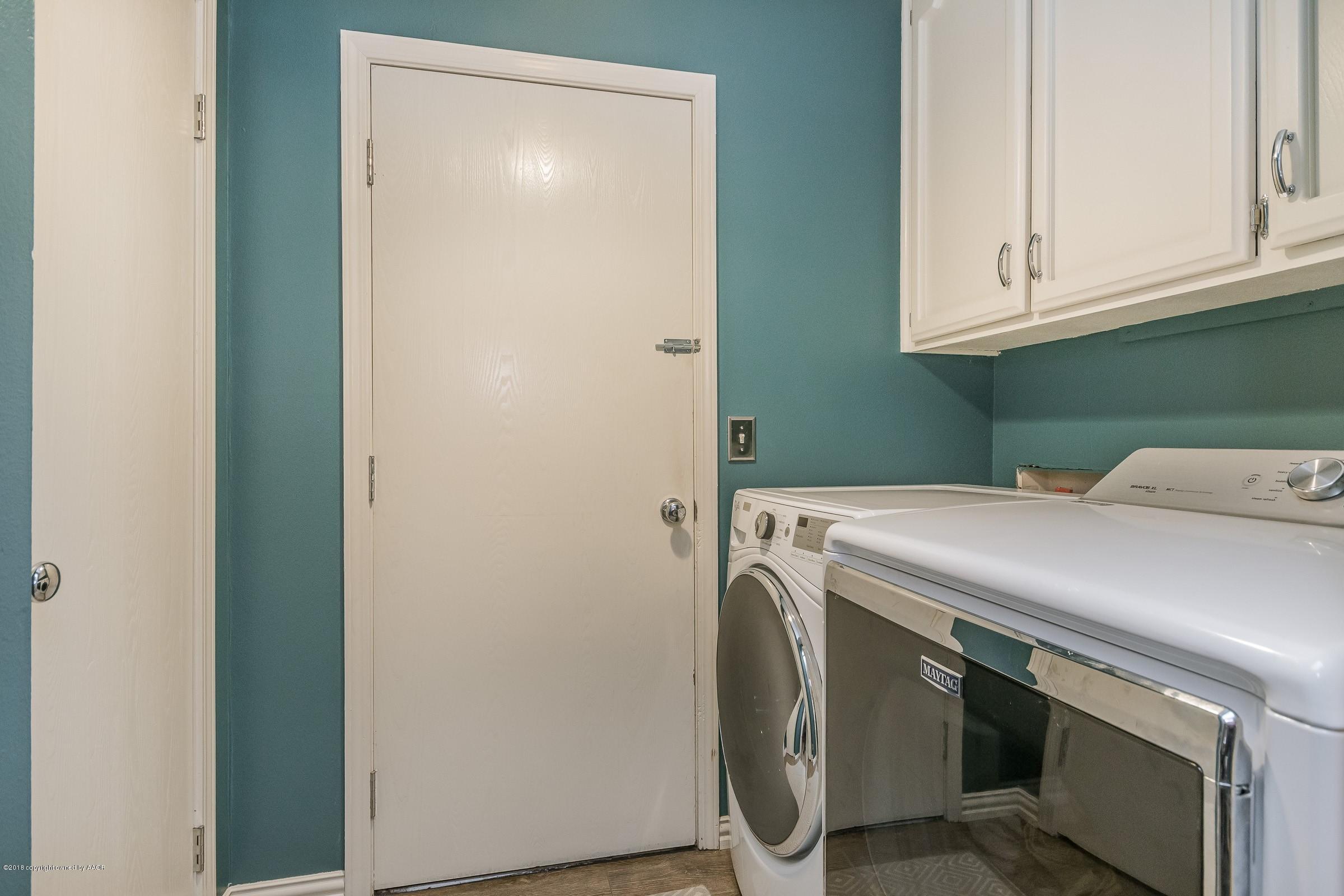 4417 Kingston Road Amarillo, TX 79109 - Photo 13 of 24 013_Utility Room