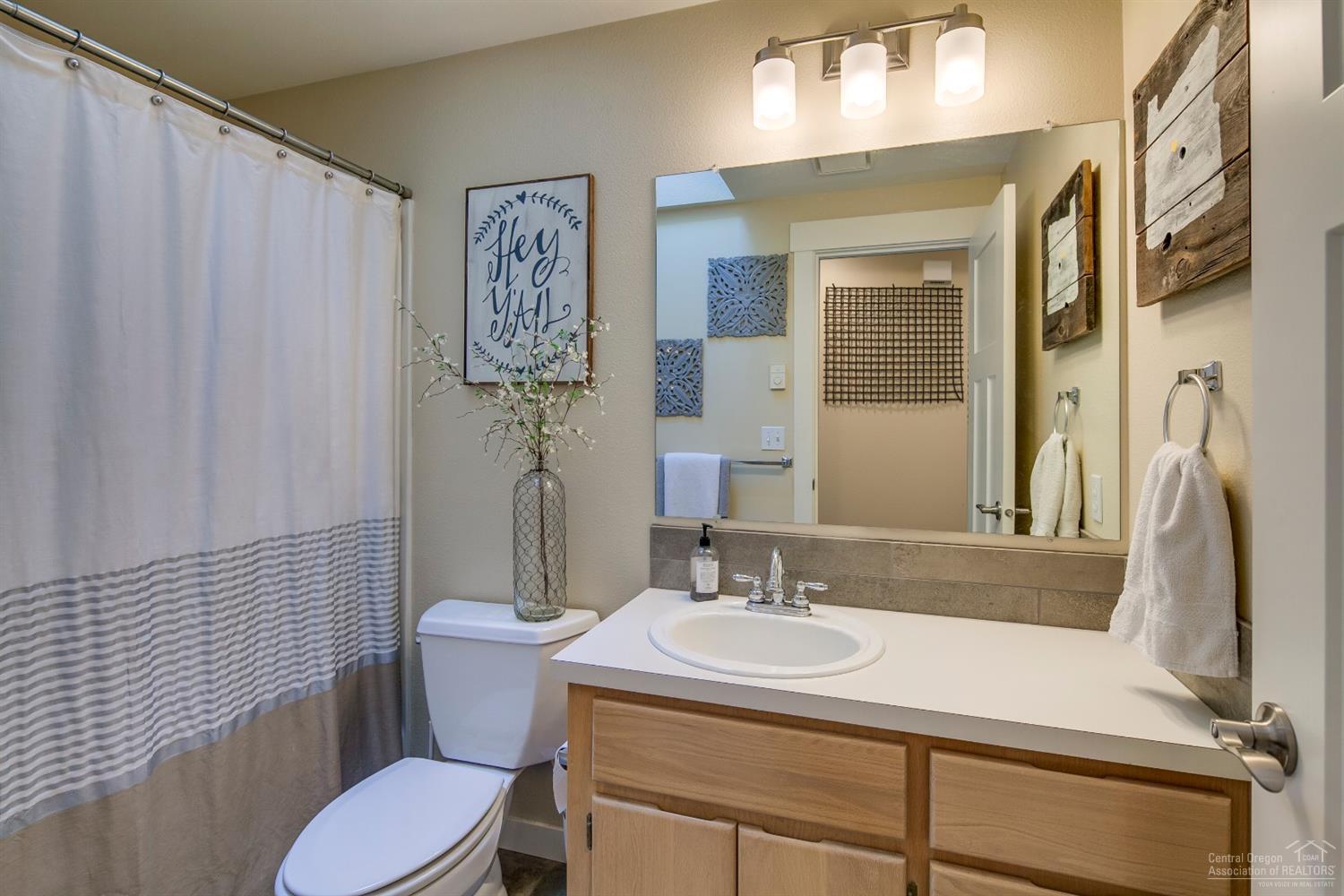 60175 Cheyenne Road Bend, OR 97702 - Photo 20 of 24 Gallery Image 20
