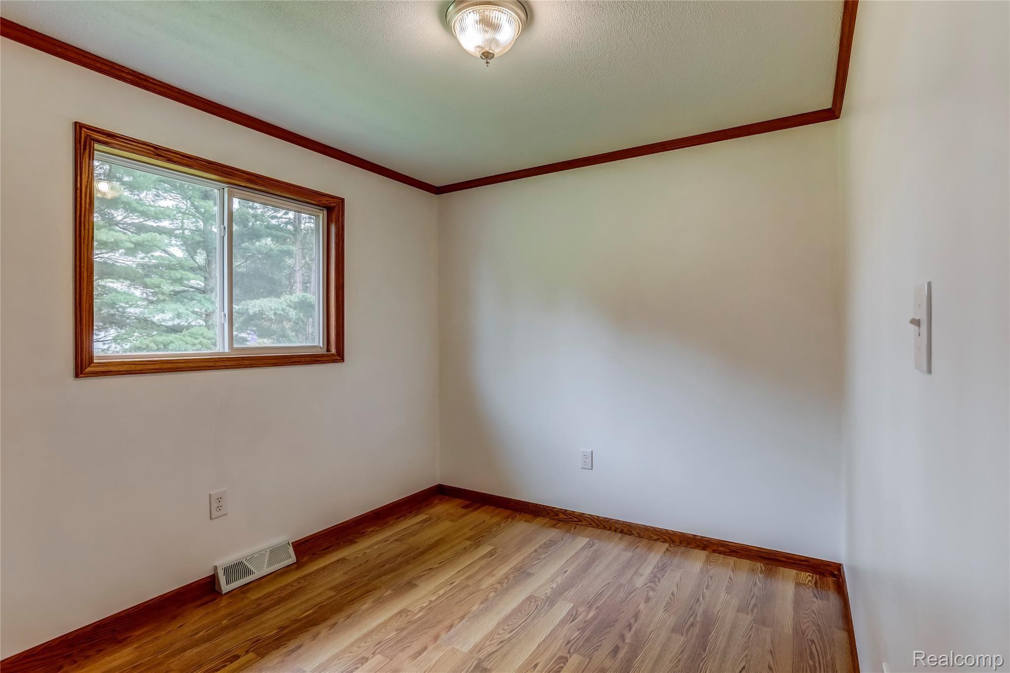 11900 Hannewald Road Munith, MI 49259 - Photo 28 of 40 11900 Hannewald Rd, Munith, MI 49259-28.jpg-FULL