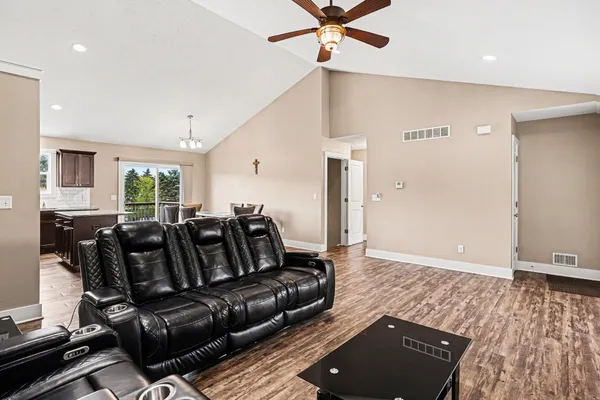 $419,900 | 5966 Farmview Drive, Allendale, MI 49401