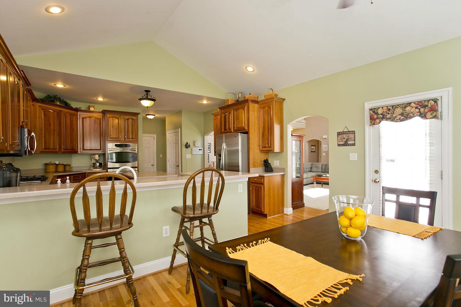 280 Huntersridge Road Winchester, VA 22602 - Photo 19 of 30 Kitchen w/morning room