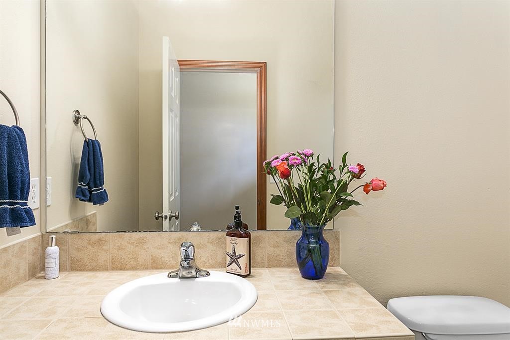 14724 45th Avenue Southeast Bothell, WA 98012 - Photo 12 of 25