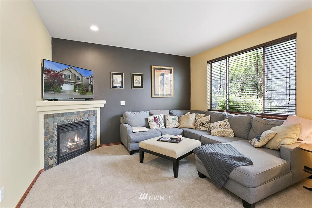 14724 45th Avenue Southeast Bothell, WA 98012 - Photo 5 of 25