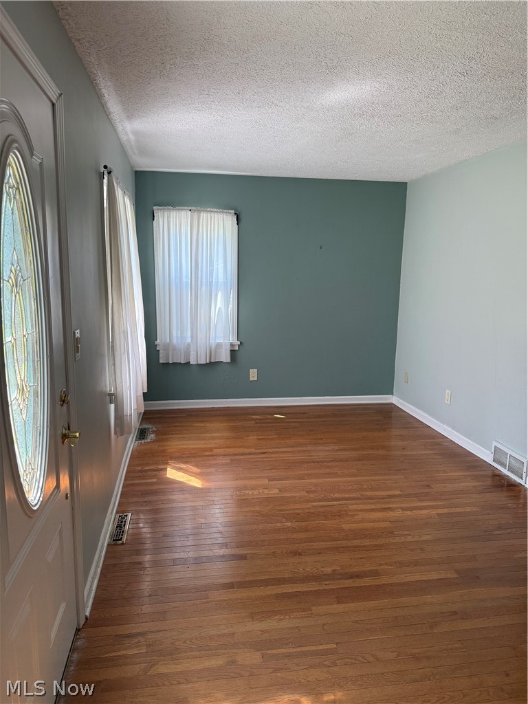 8233 Edgewood Road Mentor, OH 44060 - Photo 8 of 20