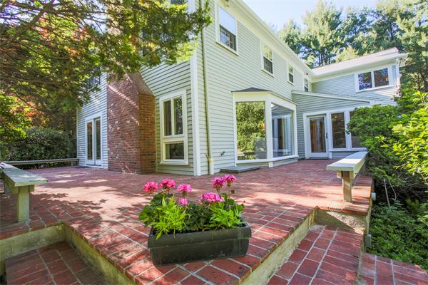 36 Woodridge Road Wayland, MA 01778 - Photo 24 of 25 Gallery Image 24