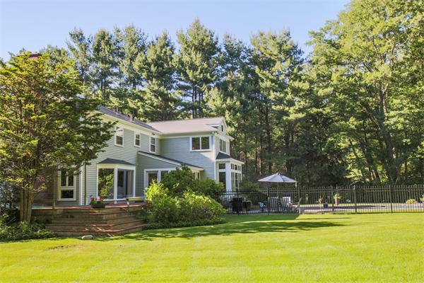 36 Woodridge Road Wayland, MA 01778 - Photo 3 of 25 Gallery Image 3