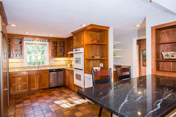36 Woodridge Road Wayland, MA 01778 - Photo 6 of 25 Gallery Image 6