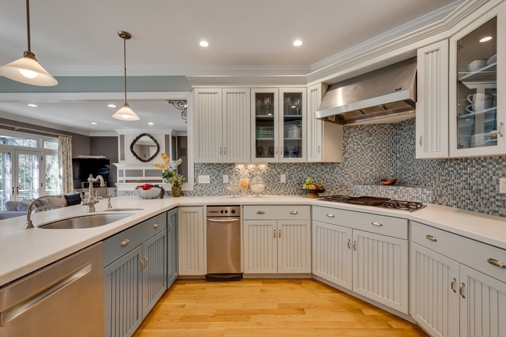 89 Green Street Needham, MA 02492 - Photo 10 of 42
