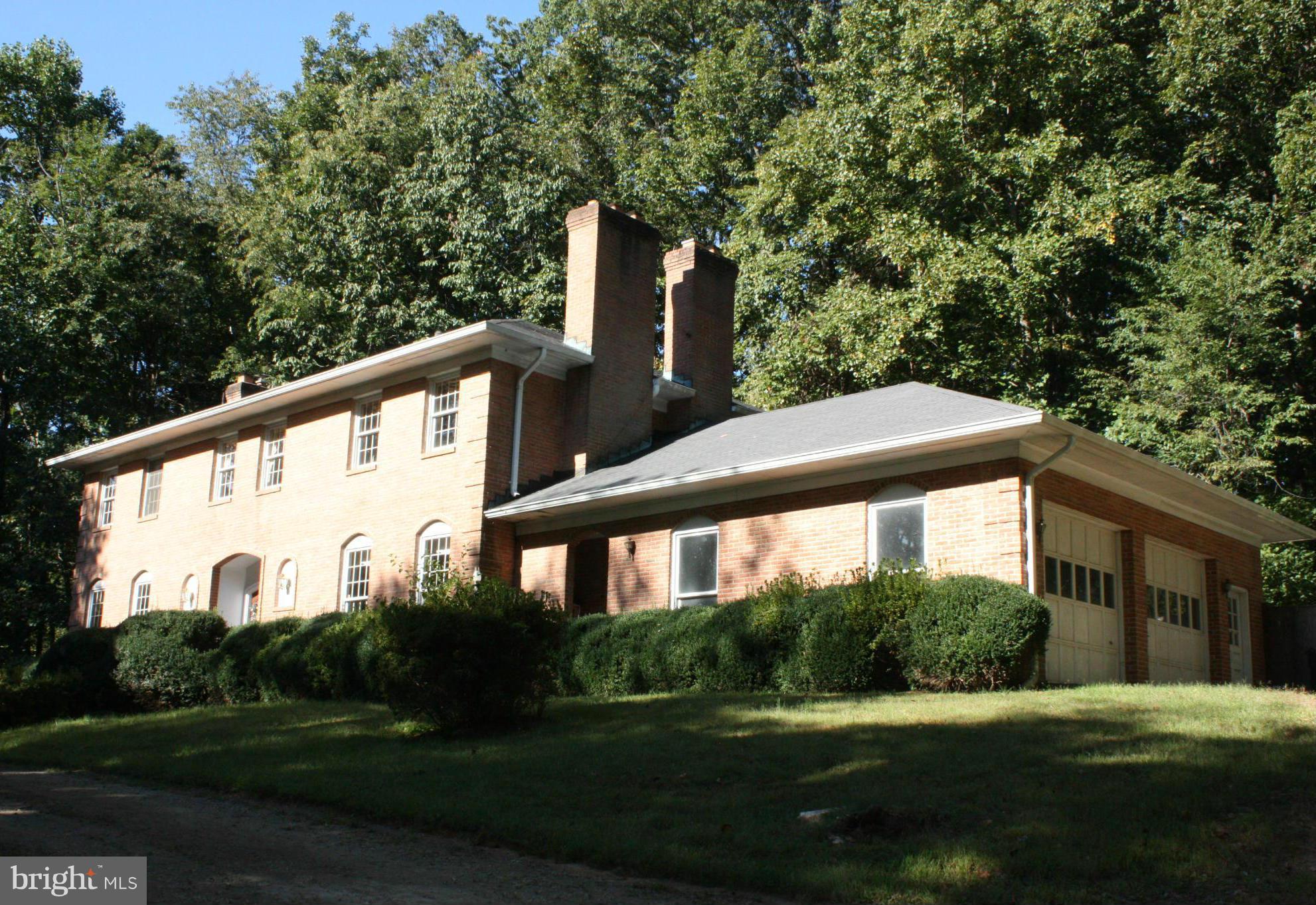 8800 Brook Road McLean, VA 22102 - Photo 2 of 14 Exterior (Front)