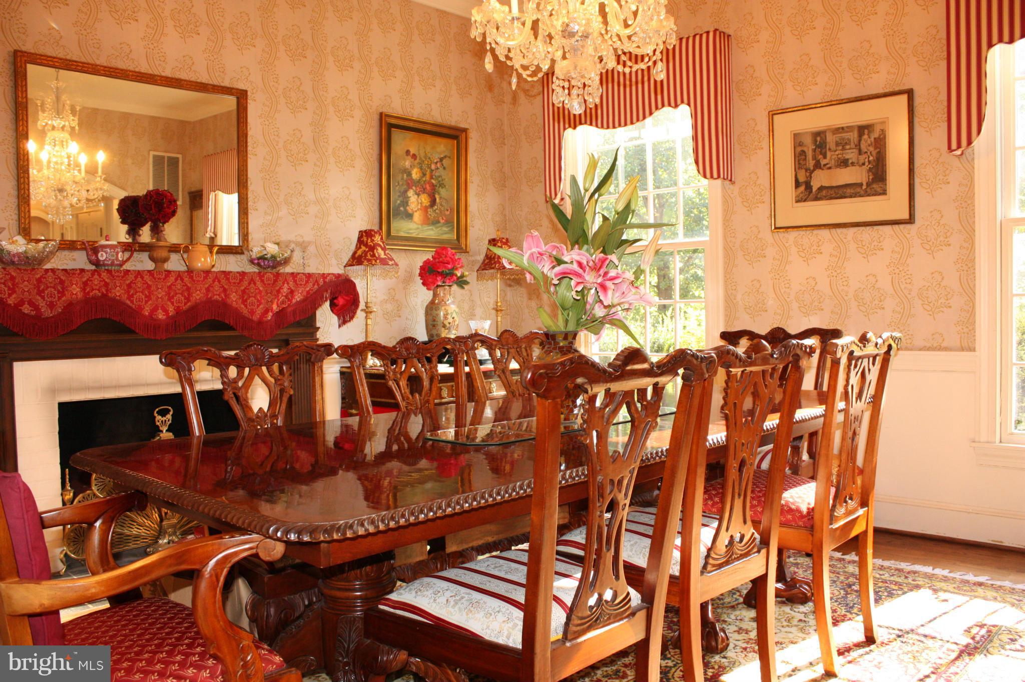 8800 Brook Road McLean, VA 22102 - Photo 5 of 14 Dining Room