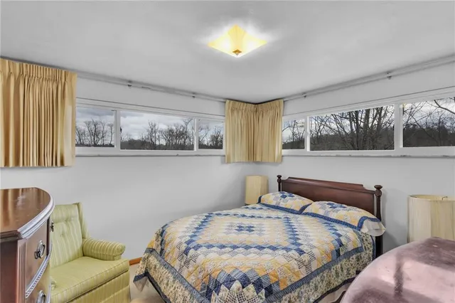 $189,900 | 13348 Dean Drive, Irwin, PA 15642