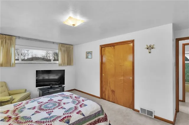 $189,900 | 13348 Dean Drive, Irwin, PA 15642