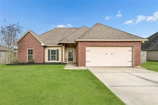 $244,900 | 41058 Magenta Drive, Ponchatoula, LA 70454