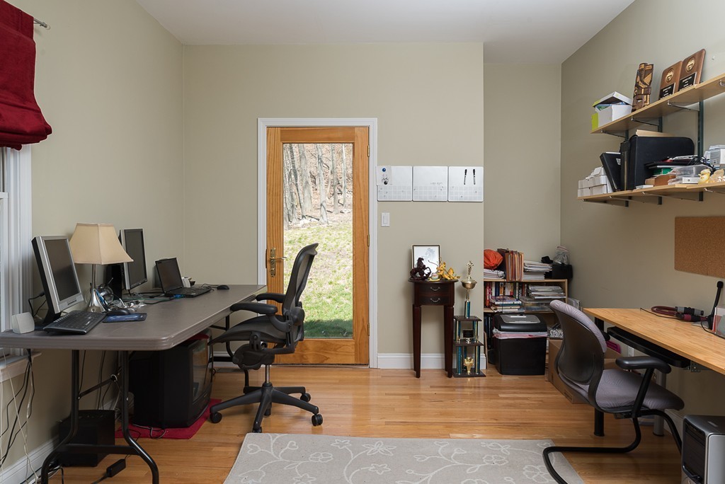 290 Hartman Road Newton, MA 02459 - Photo 16 of 30