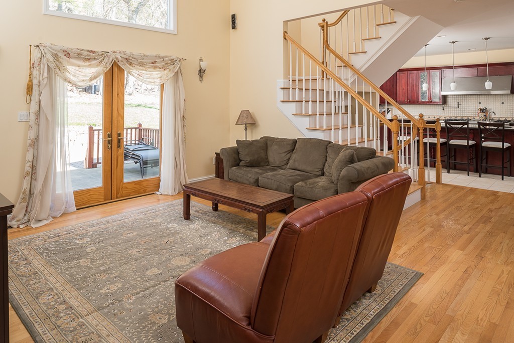 290 Hartman Road Newton, MA 02459 - Photo 6 of 30