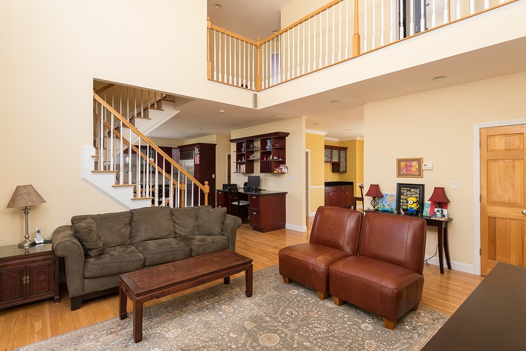 290 Hartman Road Newton, MA 02459 - Photo 8 of 30