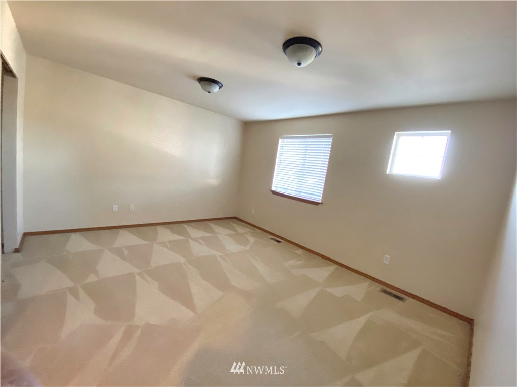 128 211th Place Southwest Bothell, WA 98021 - Photo 12 of 15