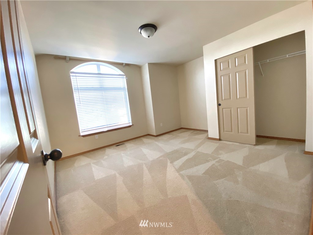 128 211th Place Southwest Bothell, WA 98021 - Photo 13 of 15